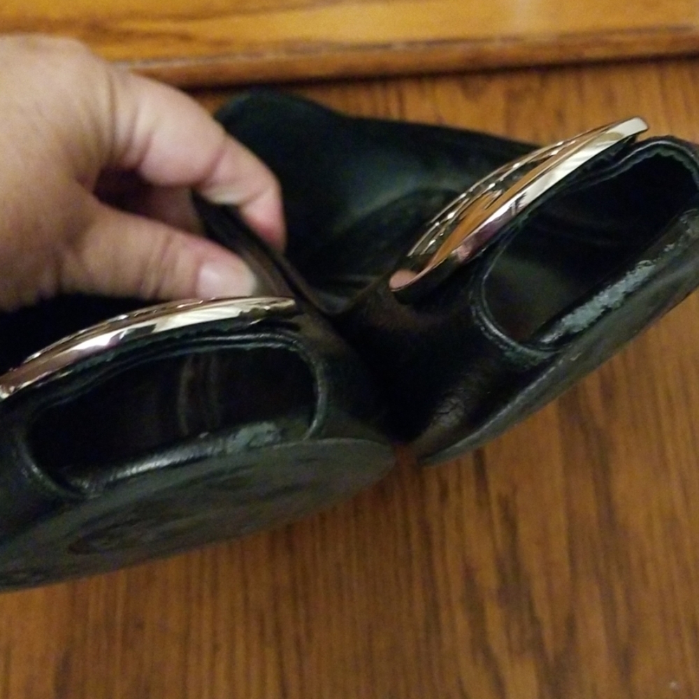 Tory Burch Black Leather Wedge Flats with Gold Logo Medallion - Picture 5 of 7